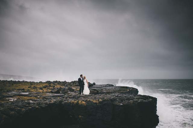 VW Bus elope to ireland