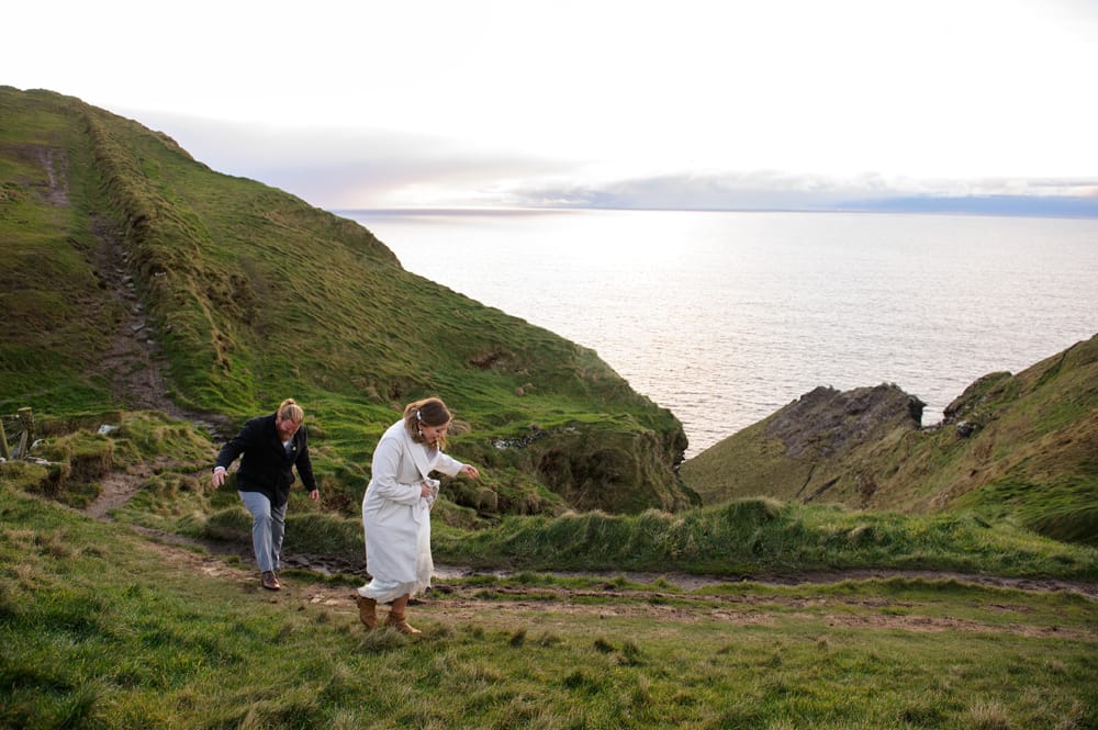 A couple elope to ireland and newtown castle and cliffs of moher on the wild atlantic way