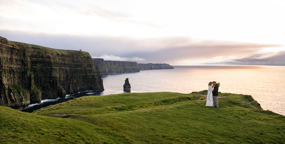 A couple elope to ireland and newtown castle and cliffs of moher 